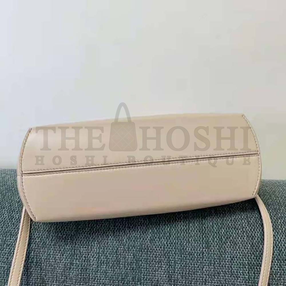 F**di Women First Small Pink Leather Bag Master Quality