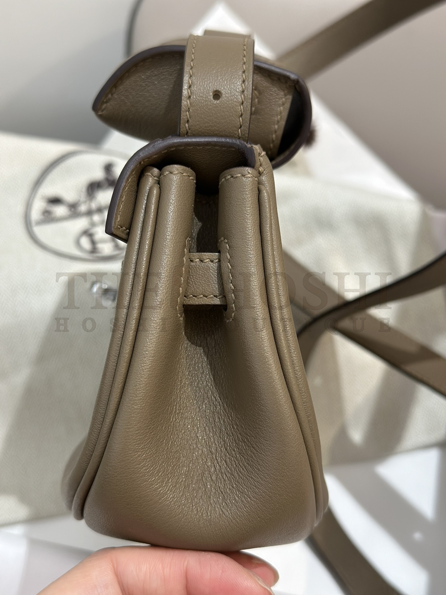 H**me5 Kelly Moove Bag Taupe Leather Detachable Strap 17 cm Master Quality