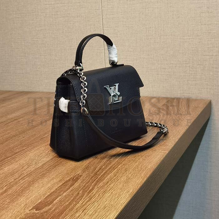 L0vis Vvtt0n LV Women Lockme Ever Mini Handbag Black Grained Calf Leather Master Quality