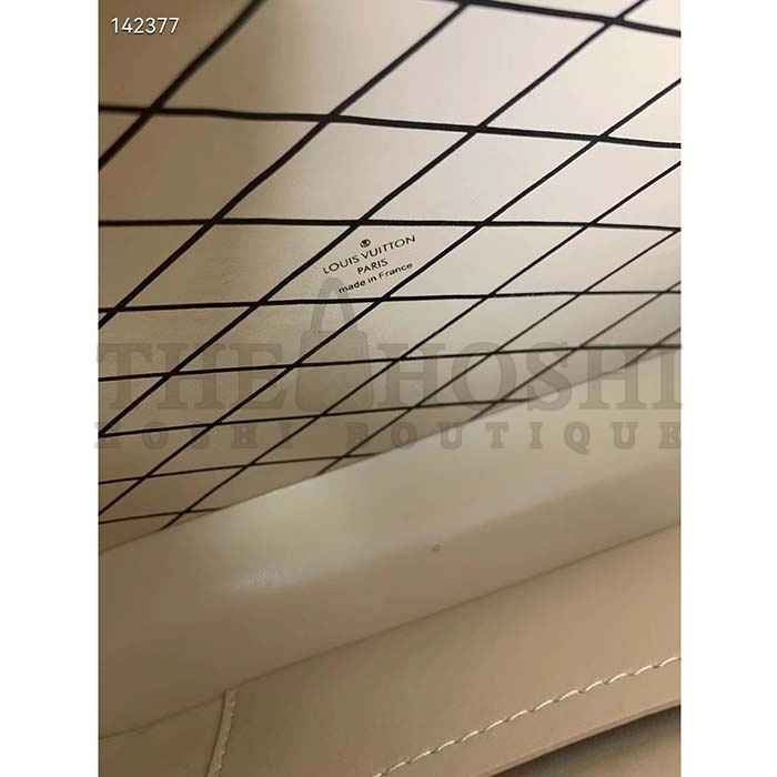 L0vis Vvtt0n LV Women Petite Malle Handbag Metallise Golden Hour Brilliant Alligator Leather Master Quality