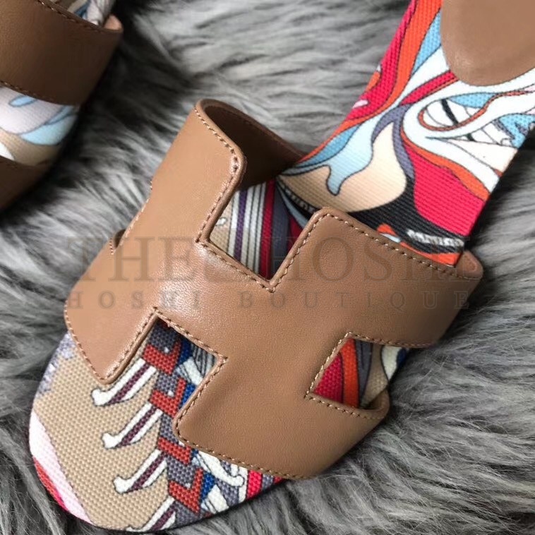 H**me5 Camel Swift Oasis Sandals with Fantaisie Botanique Printed Master Quality