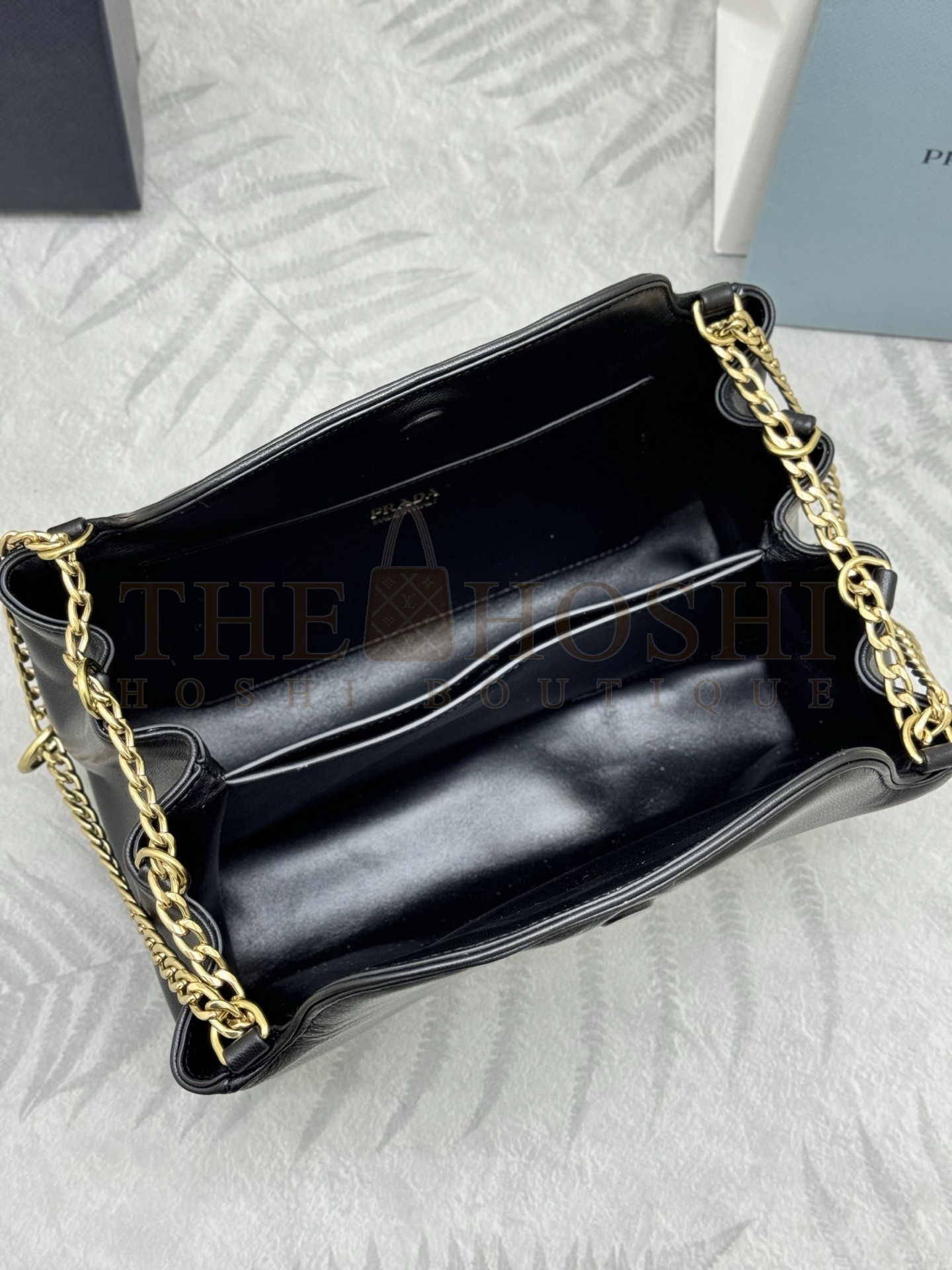 Pra*a Tumulte Shoulder Bag Lambskin Leather 24x13x13cm 1BD395 Master Quality