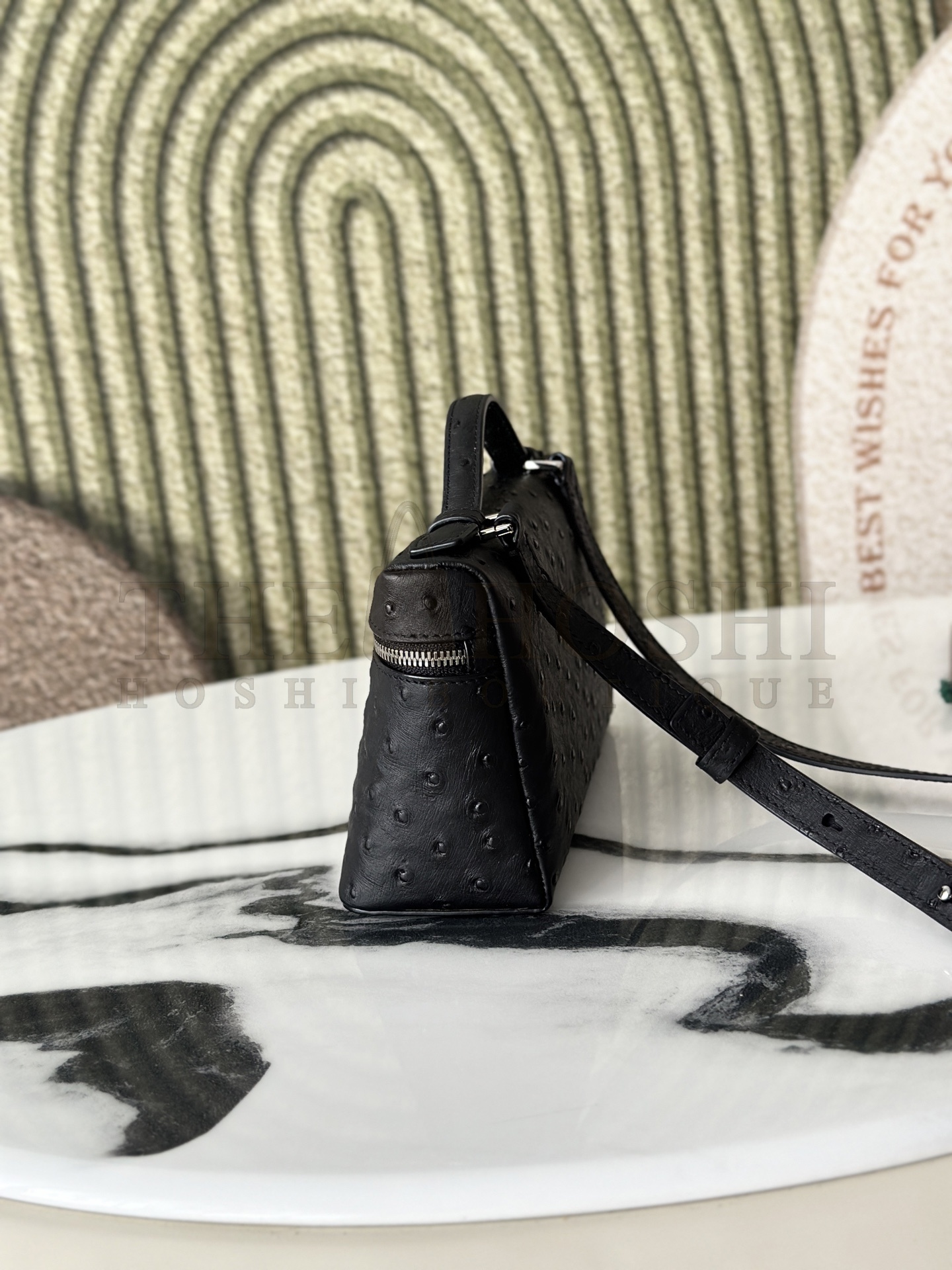 L0r0 P1ana LP L19 Extra Pocket Ostrich Leather Clutch Crossbody Bag 19x6.5x11cm Master Quality