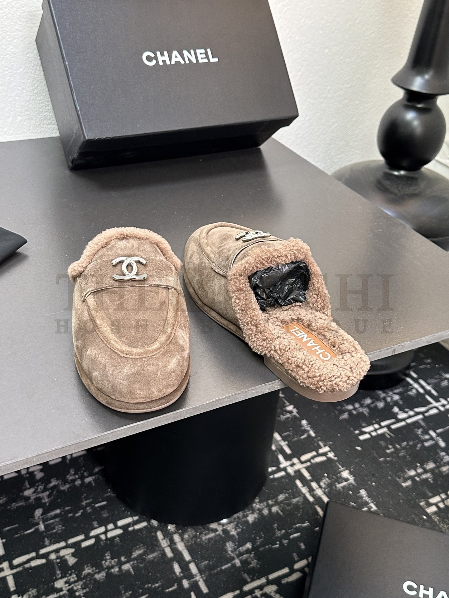 Ch**el CH 25K Fur Mule Slippers Suede Leather Shearling Lined 35-41 Master Quality