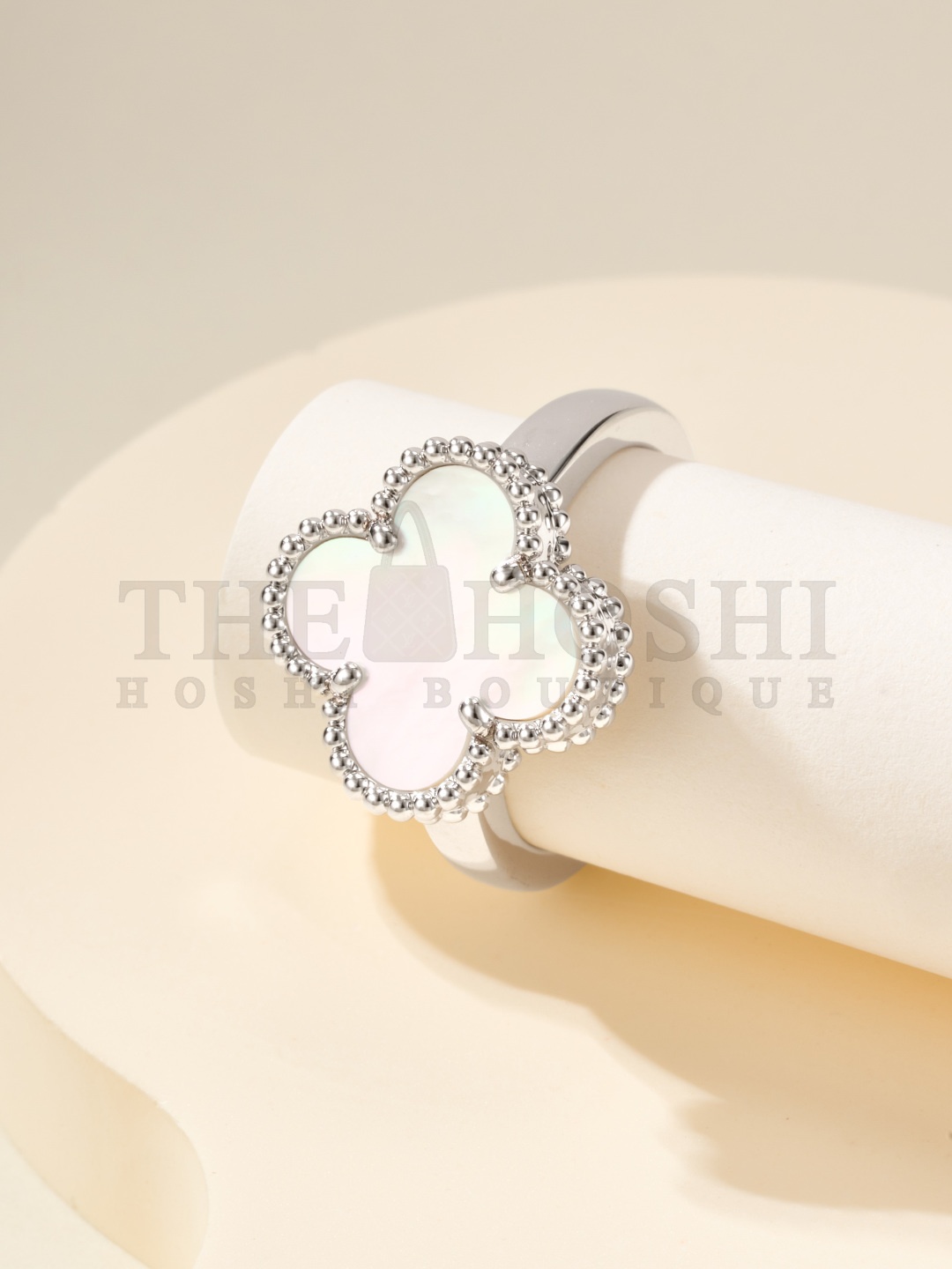 V*n Cl**f & Arpels VCA Alhambra Four-Leaf Clover Ring – Mother-of-Pearl / Carnelian / Malachite / Onyx Master Quality