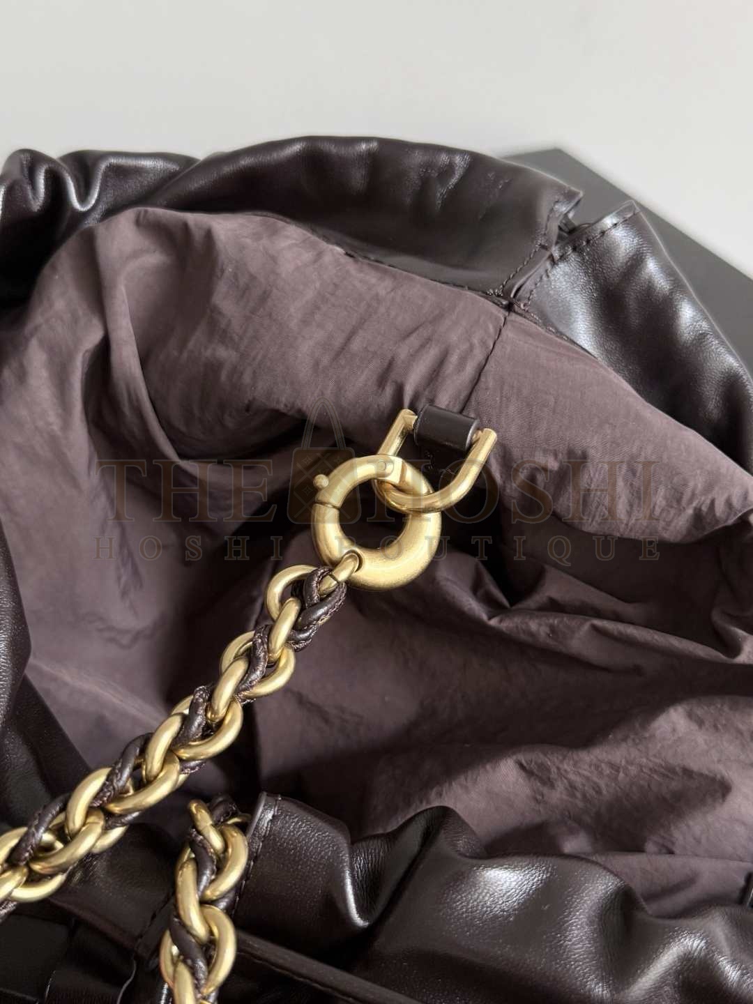 B0tt*ga Ven*ta bv Dustbag Notte Intrecciato Leather Pouch Bag with Gold Chain Strap Luxury Crossbody Bag Master Quality