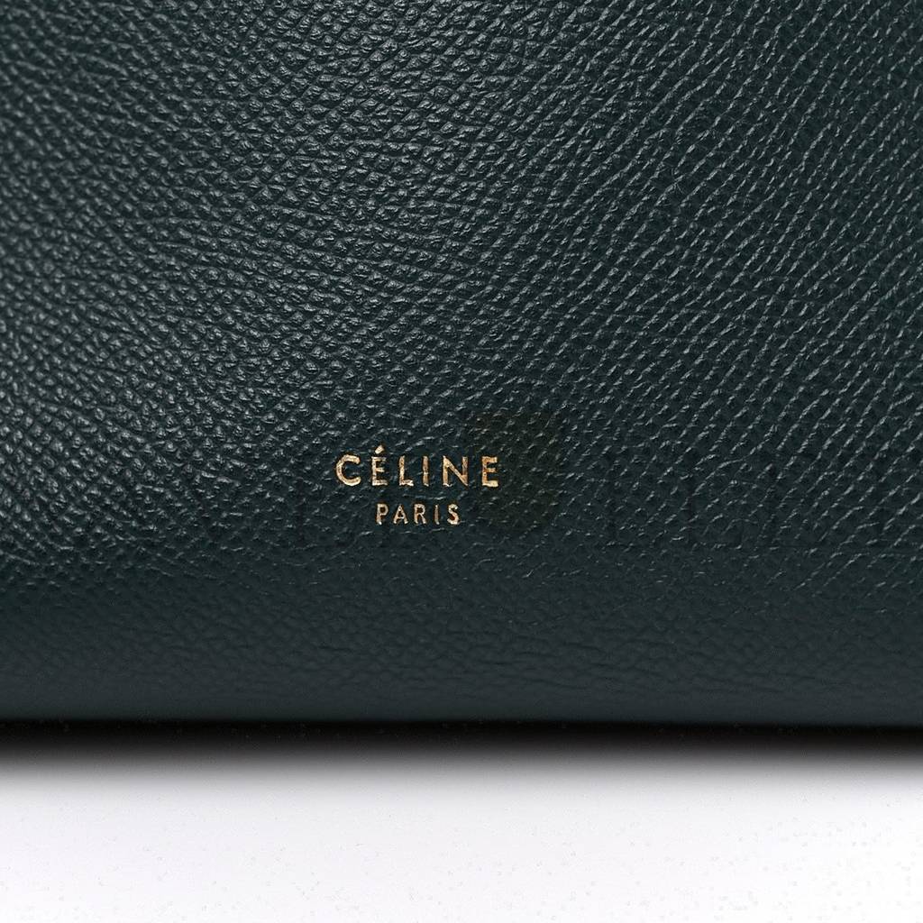 Ce1i*e GRAINED CALFSKIN MINI BELT BAG AMAZONE (28*22*17cm) Master Quality