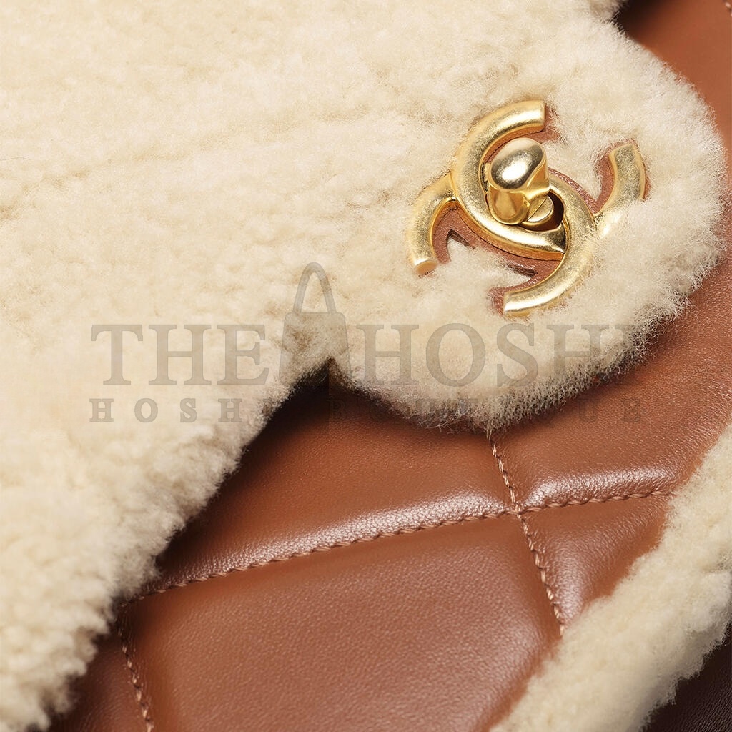 Ch**el SHEARLING LAMBSKIN &amp; GOLD-TONE METAL FLAP BAG AS5149 (23.5*16*7.5cm) Master Quality