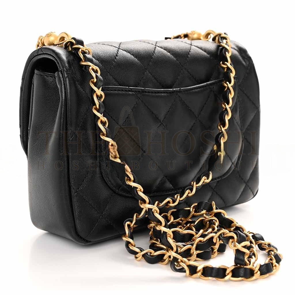 Ch**el SHINY LAMBSKIN QUILTED PEARL TWIST MINI SQUARE FLAP BLACK AS4385  (17*12.5*5cm) Master Quality