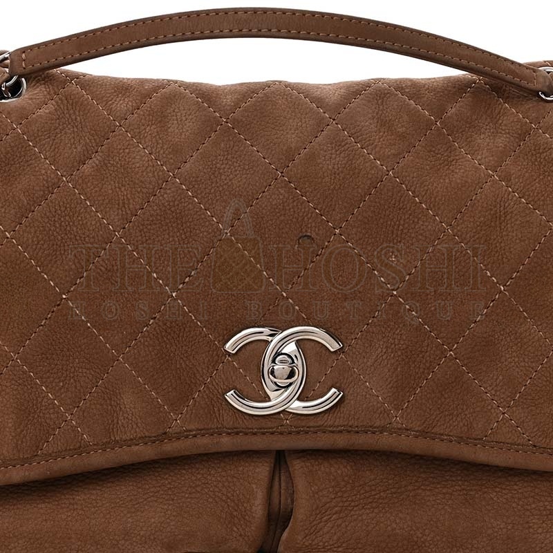 Ch**el LARGE QUILTED NUBUCK NATURAL BEAUTY SPLIT POCKET FLAP SHOULDER BAG (33*22*9cm) Master Quality