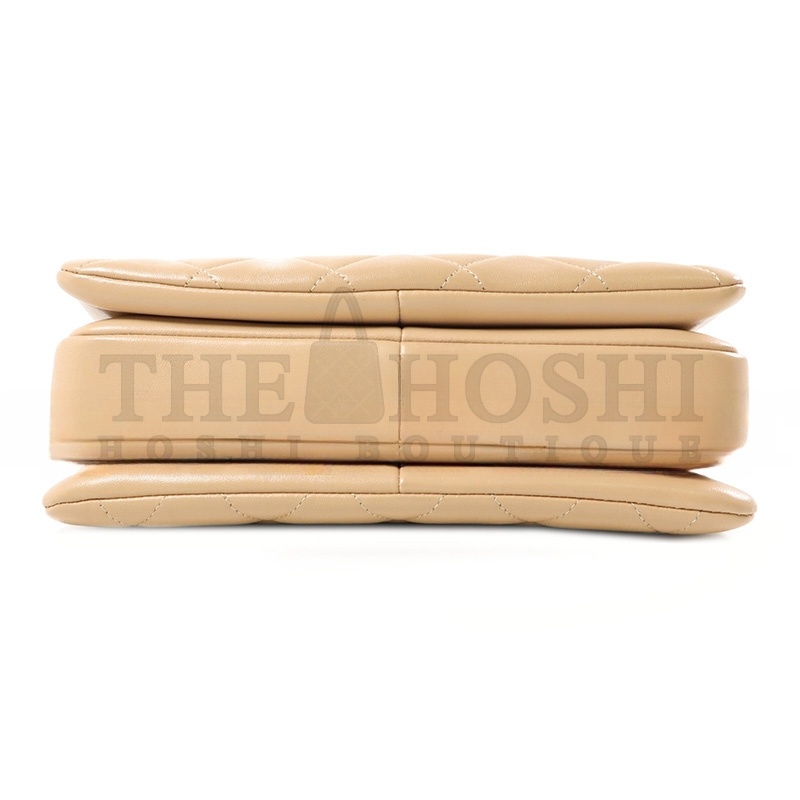 Ch**el COWHIDE LEATHER CHAIN SHOULDER GOLD BUCKLE HANDLE SHOULDER BAG BEIGE  (25*17*9cm) Master Quality