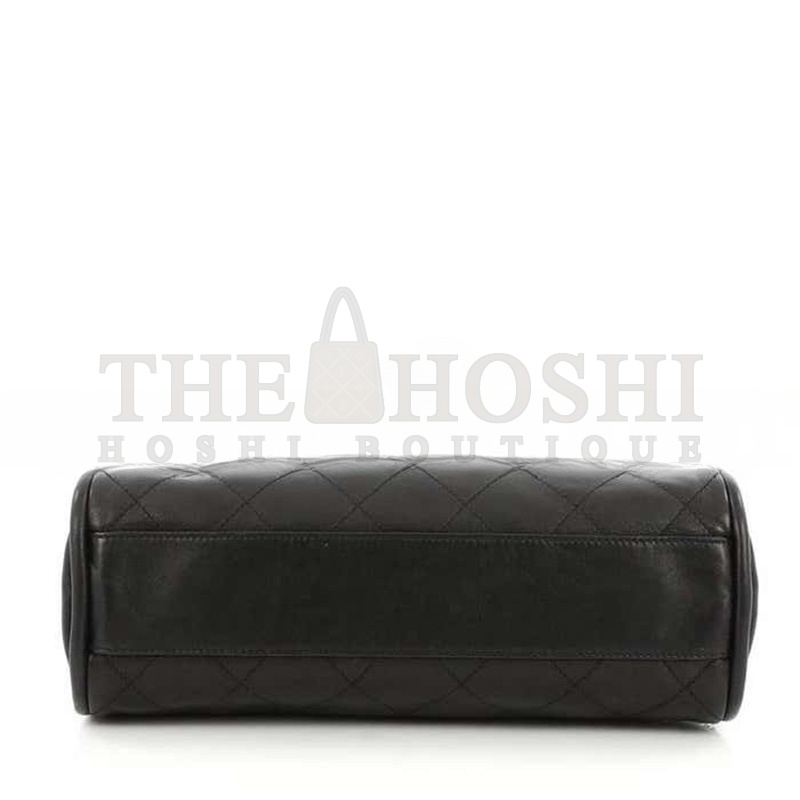 Ch**el ULTIMATE SOFT HOBO QUILTED LEATHER MEDIUM  (32*24*11cm) Master Quality