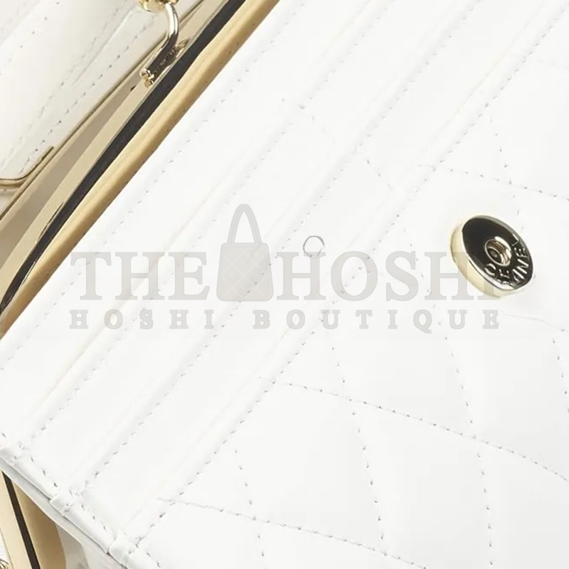 Ch**el FLAP PHONE HOLDER WITH CHAIN AP2875 B08440 10601 (22*12*4cm) Master Quality