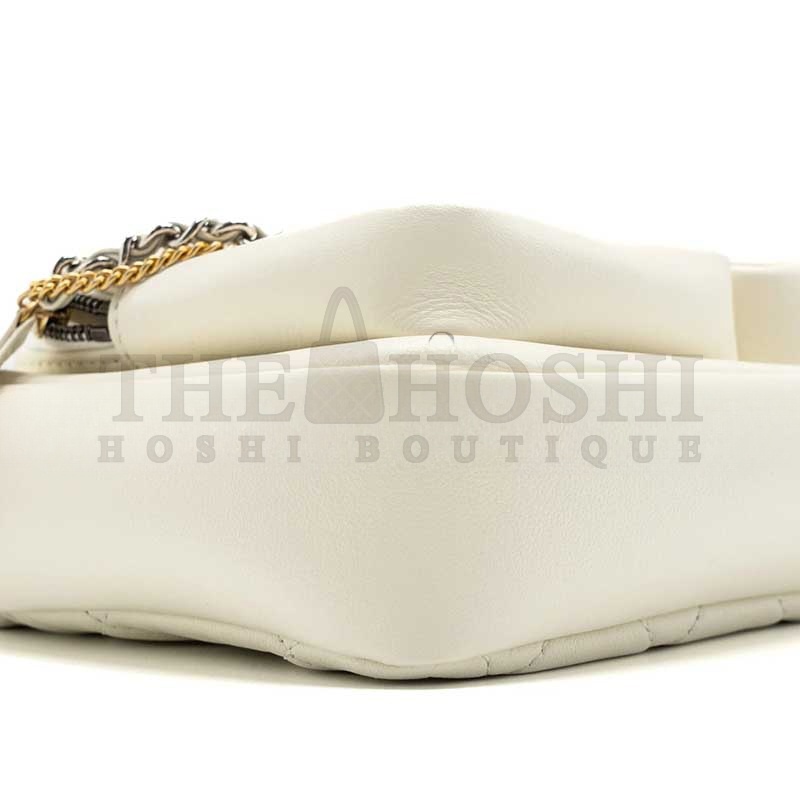 Ch**el SMALL CAMERA BAG AS2923 (22*14.5*4.5cm) Master Quality