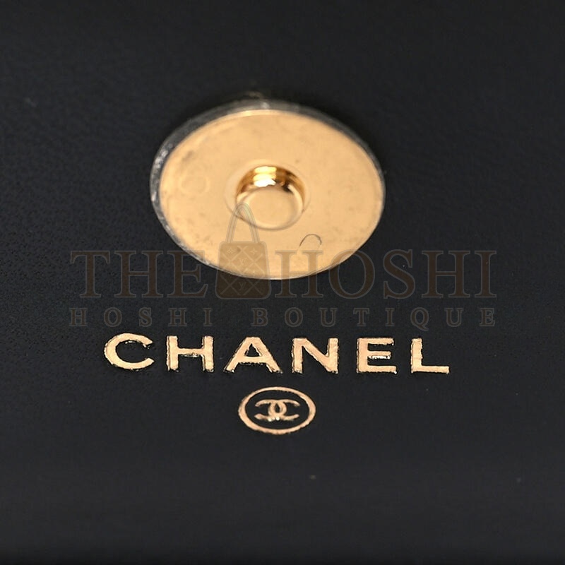 Ch**el MINI CC FLAP RESIN PEARL WITH CHAIN 1099296 (15*10*7cm) Master Quality