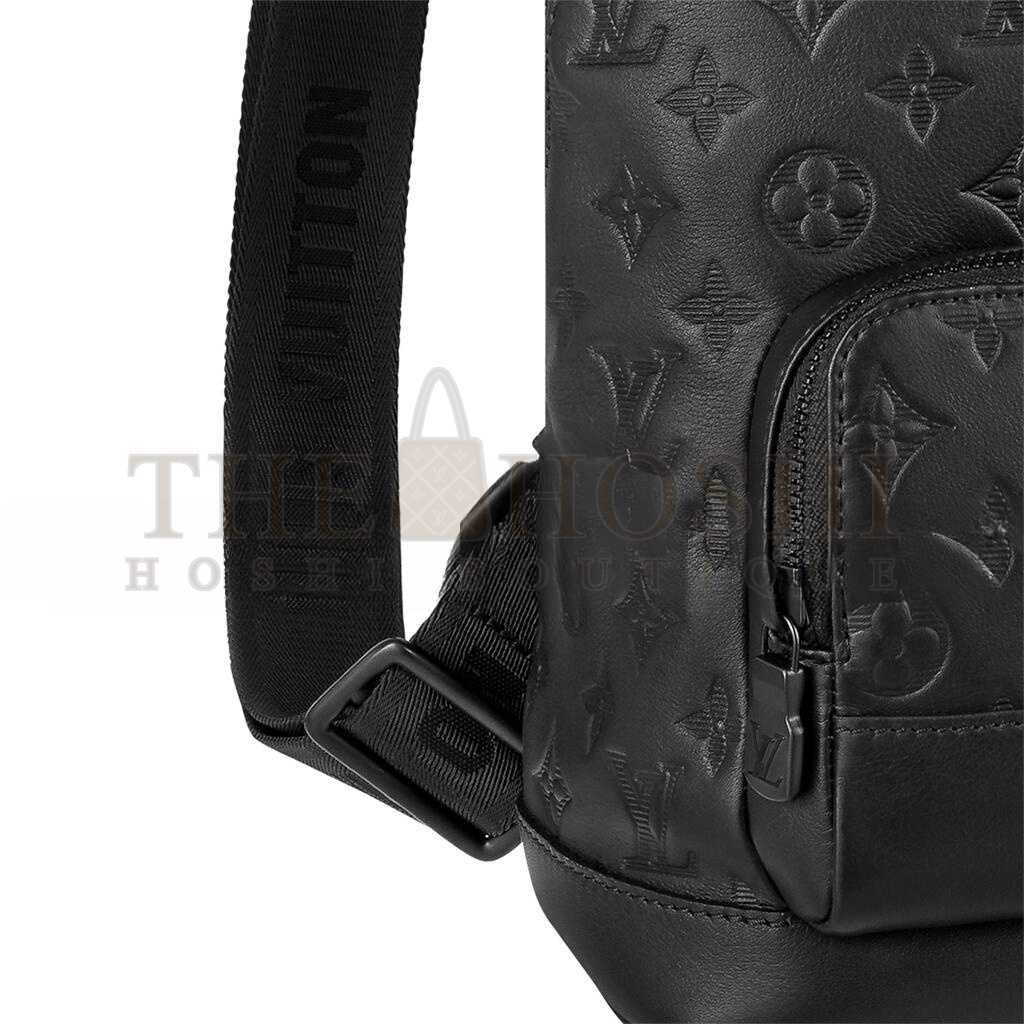 L0vis Vvtt0n RACER SLINGBAG M46107 (42*24*12cm) Master Quality