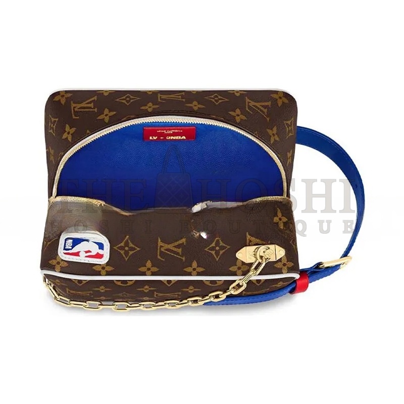 L0vis Vvtt0n × NBA CLOAKROOM DROP KIT M45588 (24*15*15cm) Master Quality