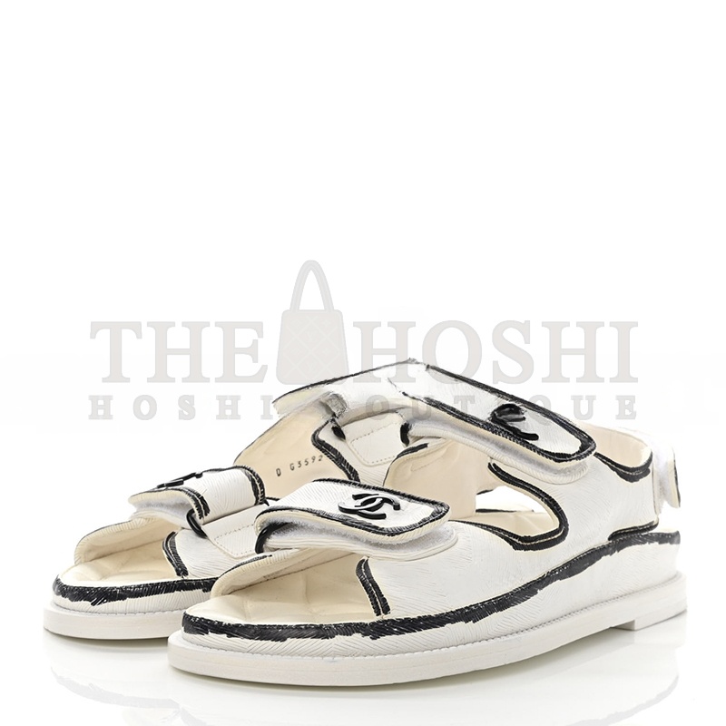 Ch**el CALFSKIN PRINTED ROUND HEAD SANDALS FOR WOMEN BLACK & WHITE G35927 X56386 K3897 Master Quality